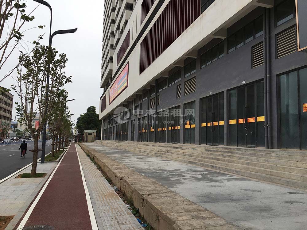 黃江臨街商鋪出租